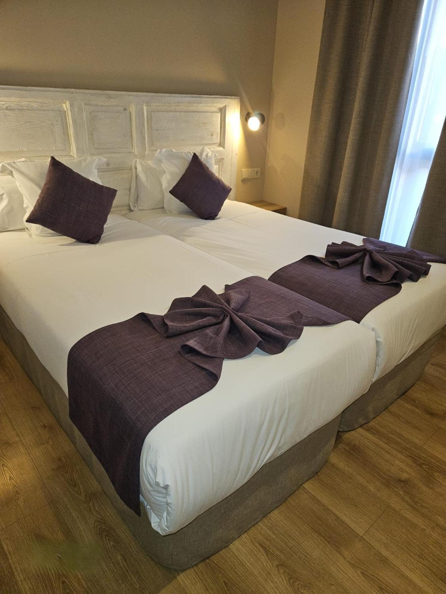 Dauria Suites Ha Soria Exteriör bild